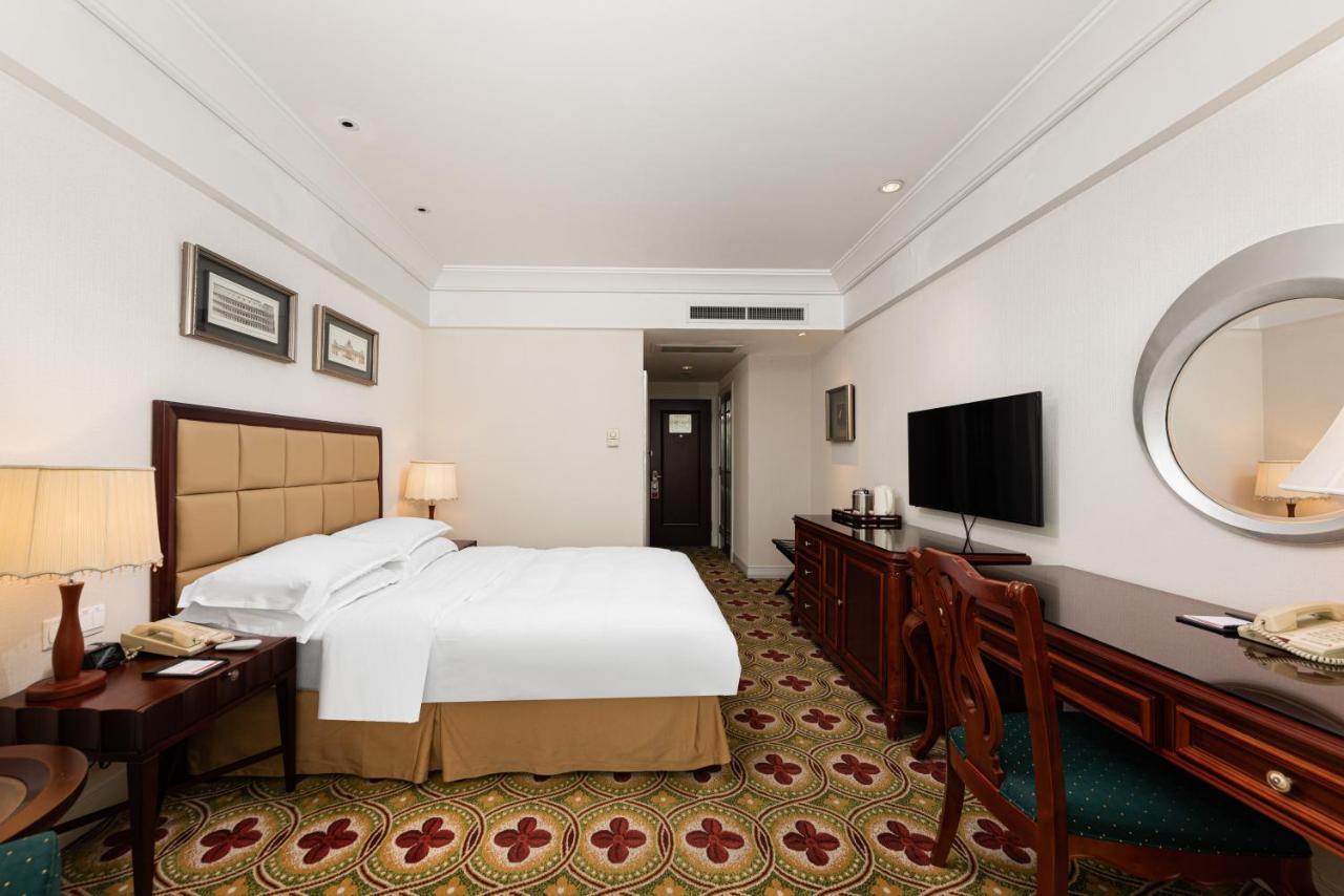 Ramada Plaza Optics Valley Hotel Ухань Екстер'єр фото