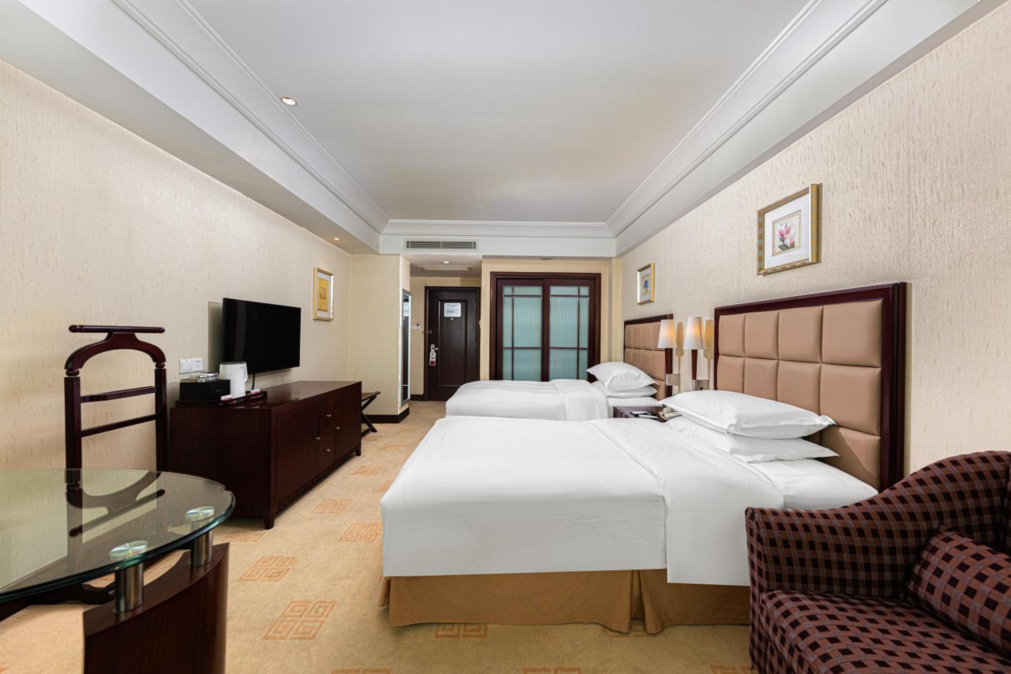 Ramada Plaza Optics Valley Hotel Ухань Екстер'єр фото