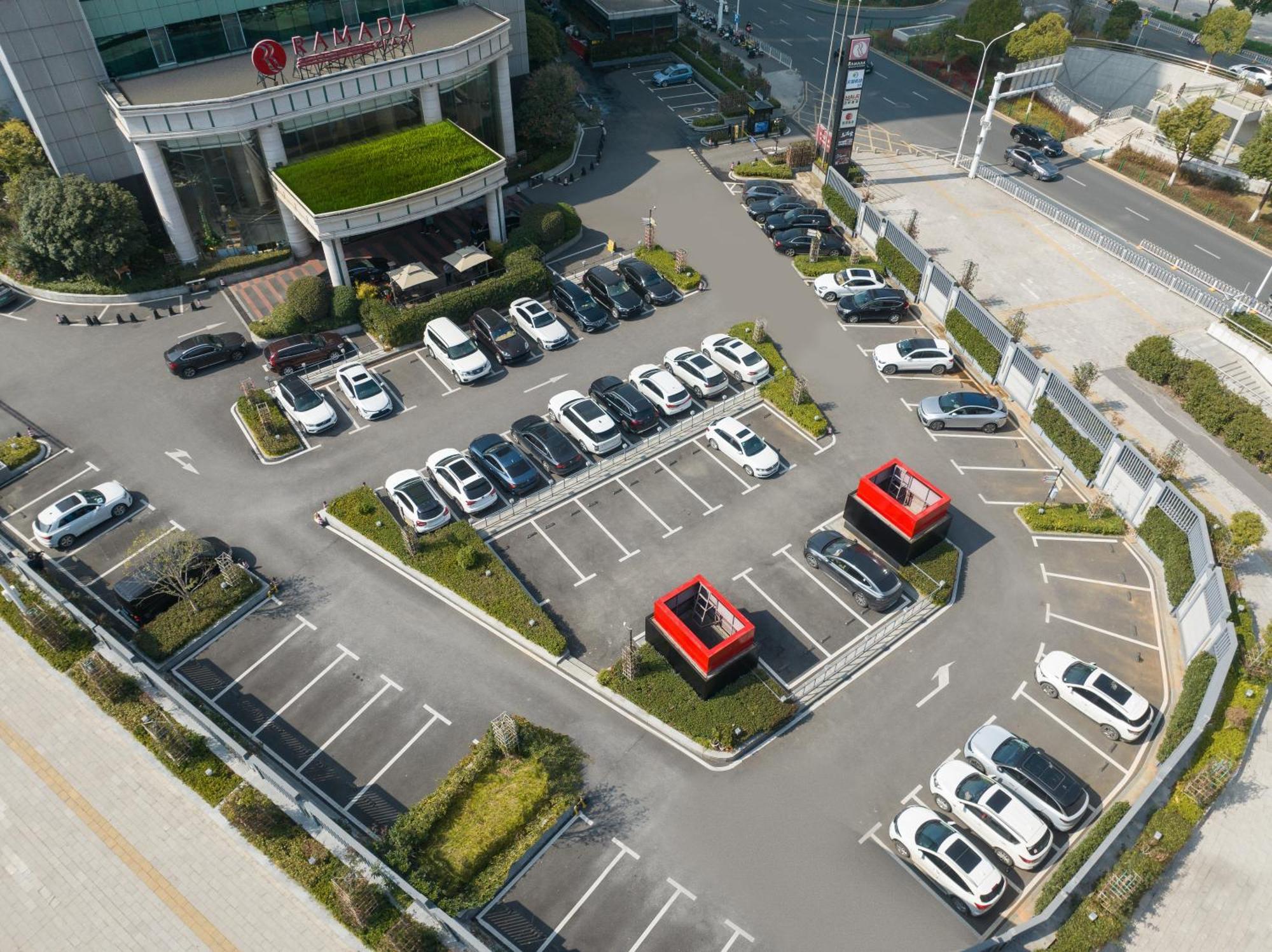 Ramada Plaza Optics Valley Hotel Ухань Екстер'єр фото